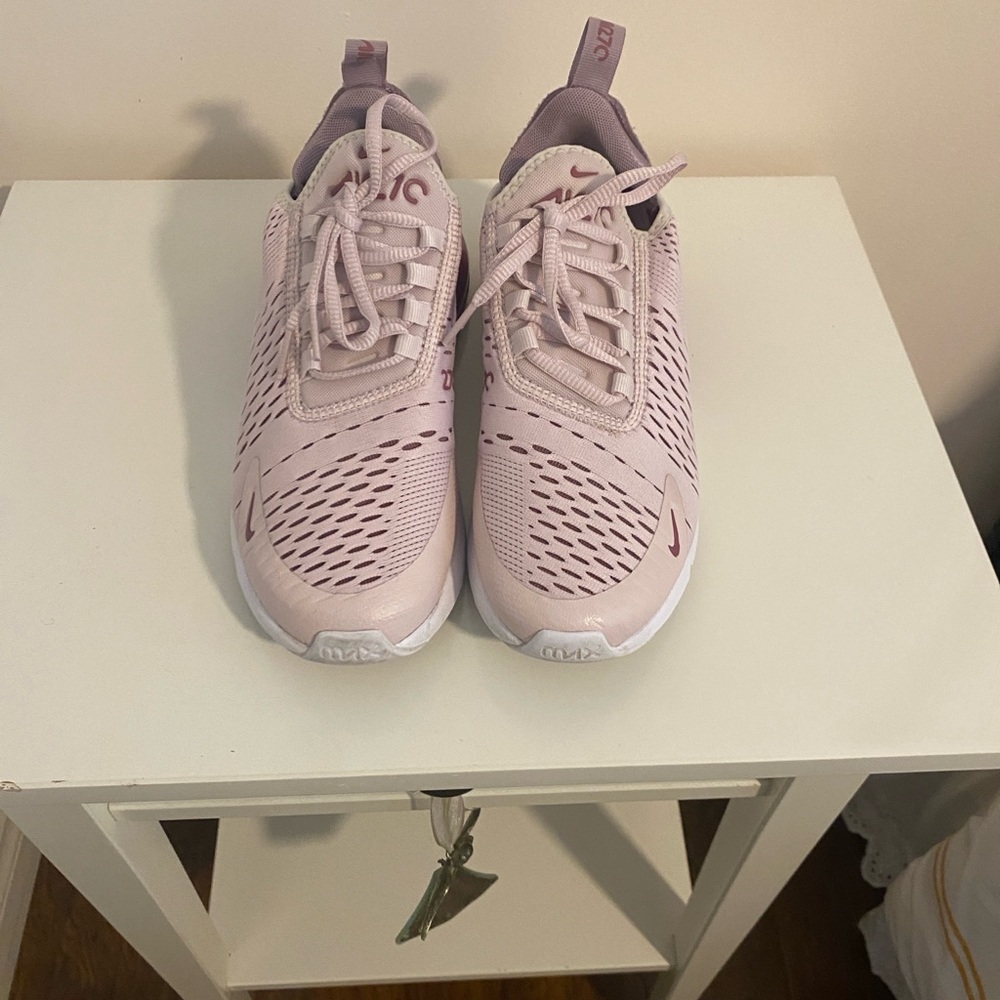 Nike Air Max 270